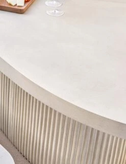 Lelia Indoor / Outdoor Oval Dining Table -Hearth & Home Store 51031227 4 LIFESTYLE