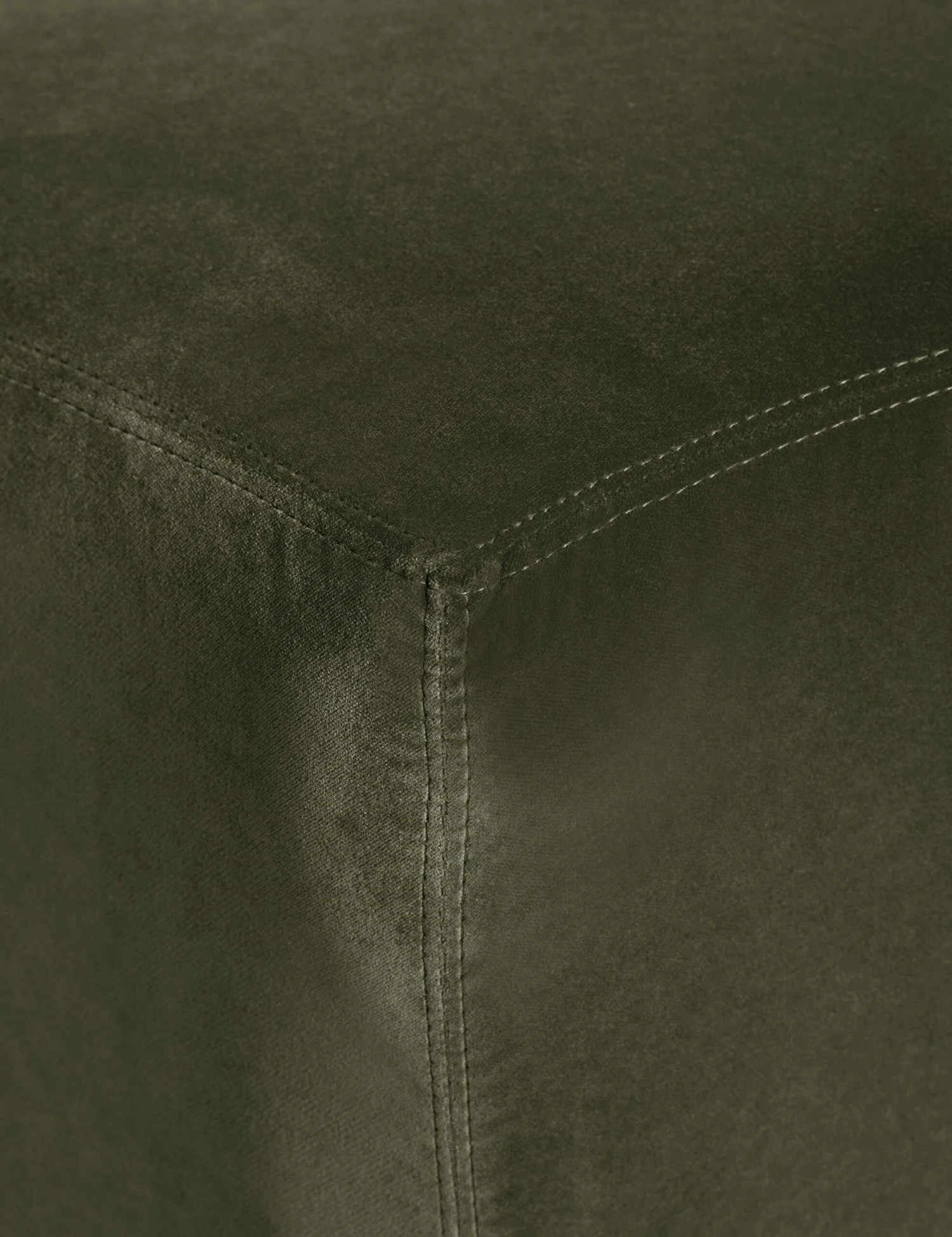 Colm Bench 17 Colm Bench - Image 17