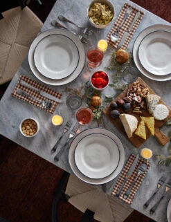 Huitink Dining Table -Hearth & Home Store DiningOverhead2 15647 2 Swatch SITECROP