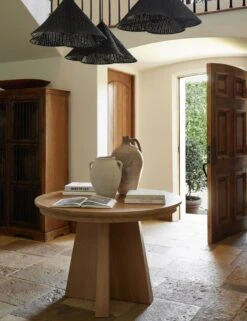 Nycola Extendable Oval Dining Table 13 Nycola Extendable Oval Dining Table -Hearth & Home Store Entryway 23722 SITECROP 2 e09296ea 83ea 4889 aee7 10540b0e069b